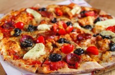 Pizza Bafetto'dan Şişmanlatmayan Acılı Ezmeli - Humuslu Pizza