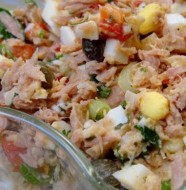Yumurtalı Ton Balığı Salatası Tarifi